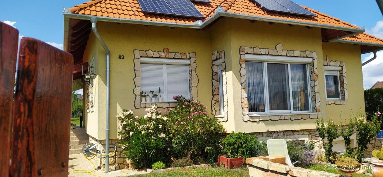 B&B Tapolca - Barackos Apartman - Bed and Breakfast Tapolca