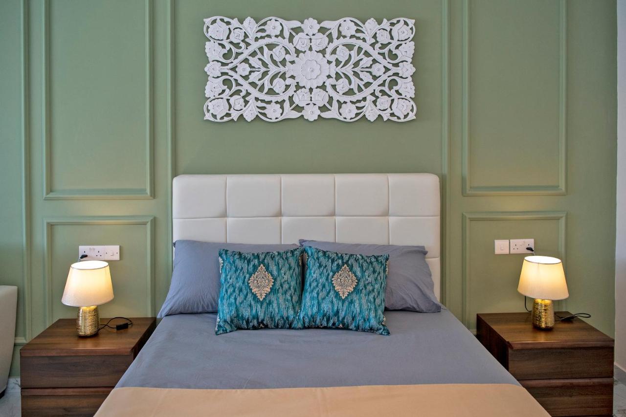 Superior Family Room