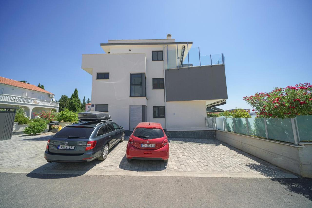 Villa Karen Vodice Grgurev Ante Kukure 93 - B&B