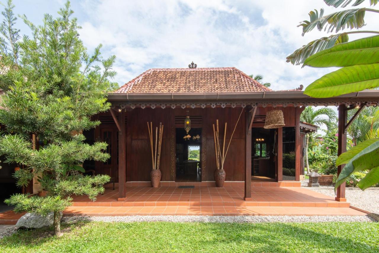 Limasan Tempe Villa 