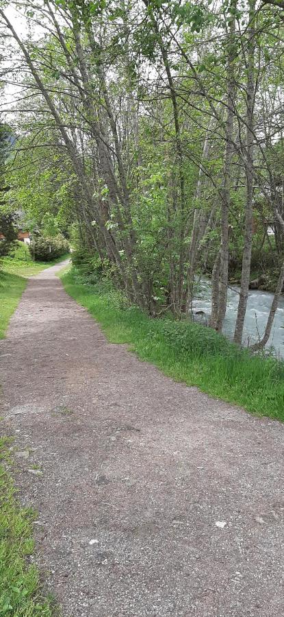 Un havre de paix aux pieds des chemins de montagne - B&B Les Contamines-Montjoie