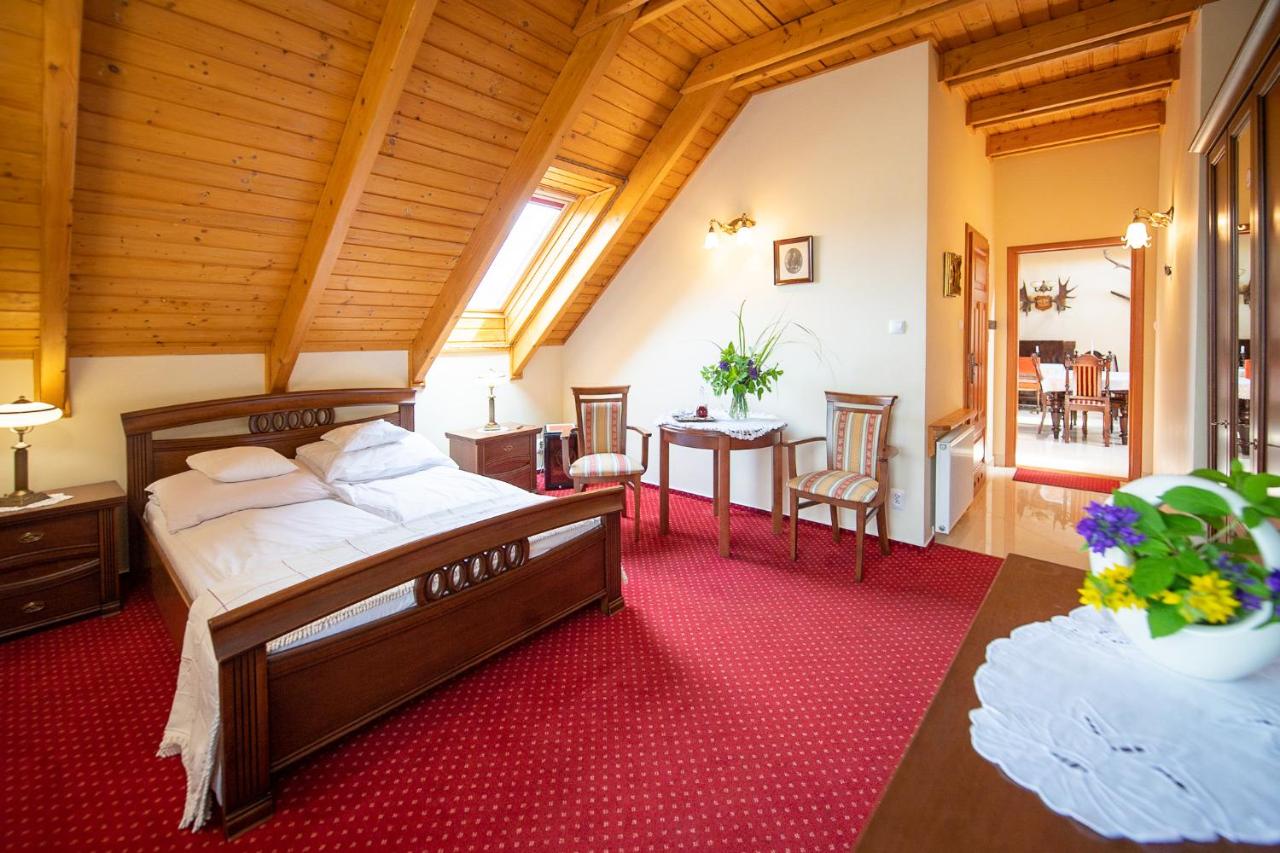 Apartment (2 Adults)