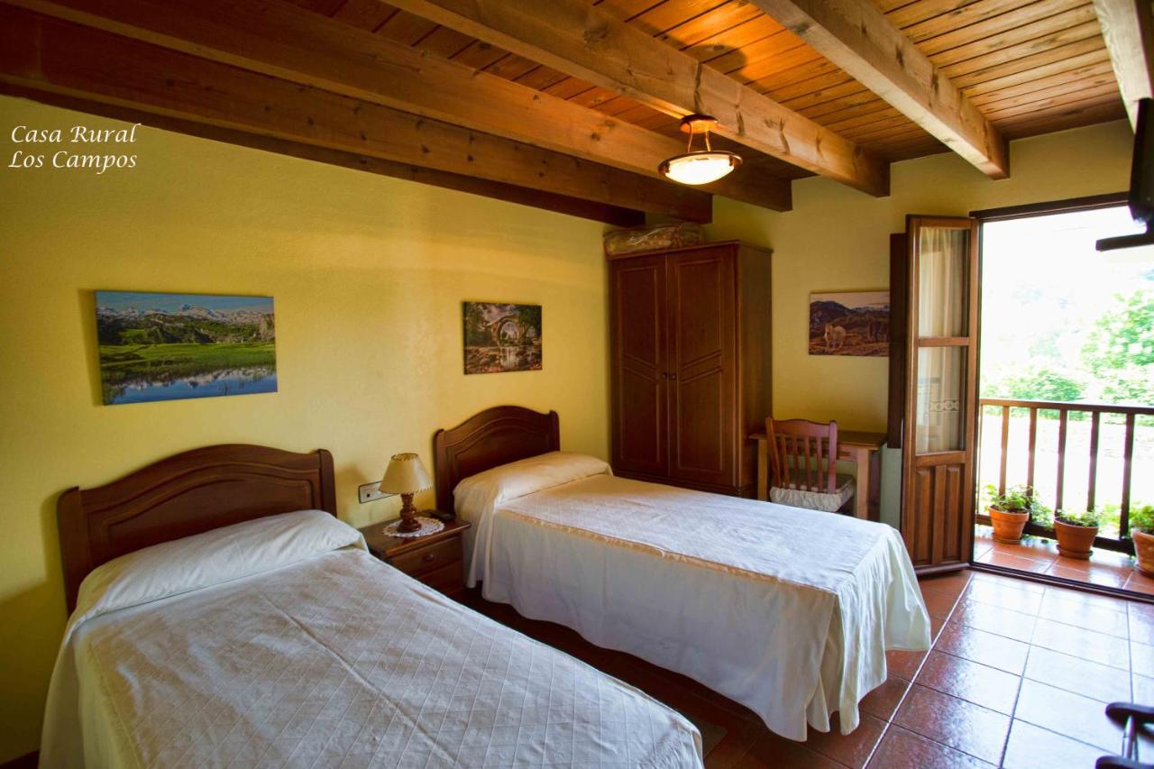 Twin Room with Private Bathroom