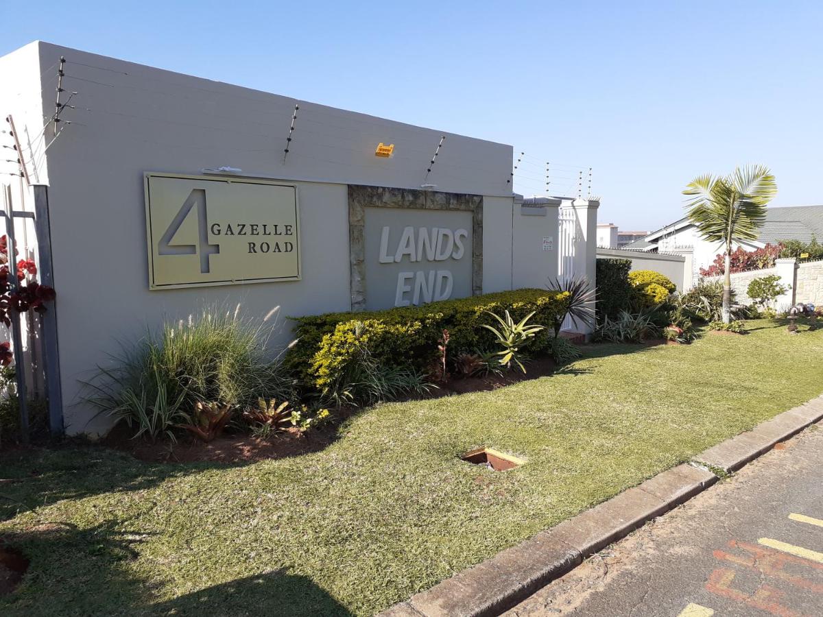 Lands End Family Only Apartment - Ferienwohnung Ballito