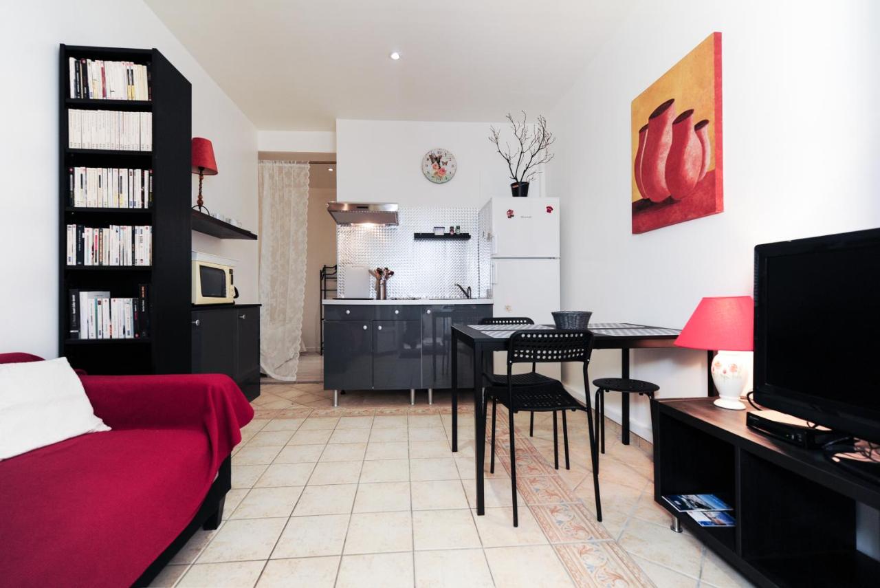 PV STUDIO Five Stars Holiday House - Bed and Breakfast Nice