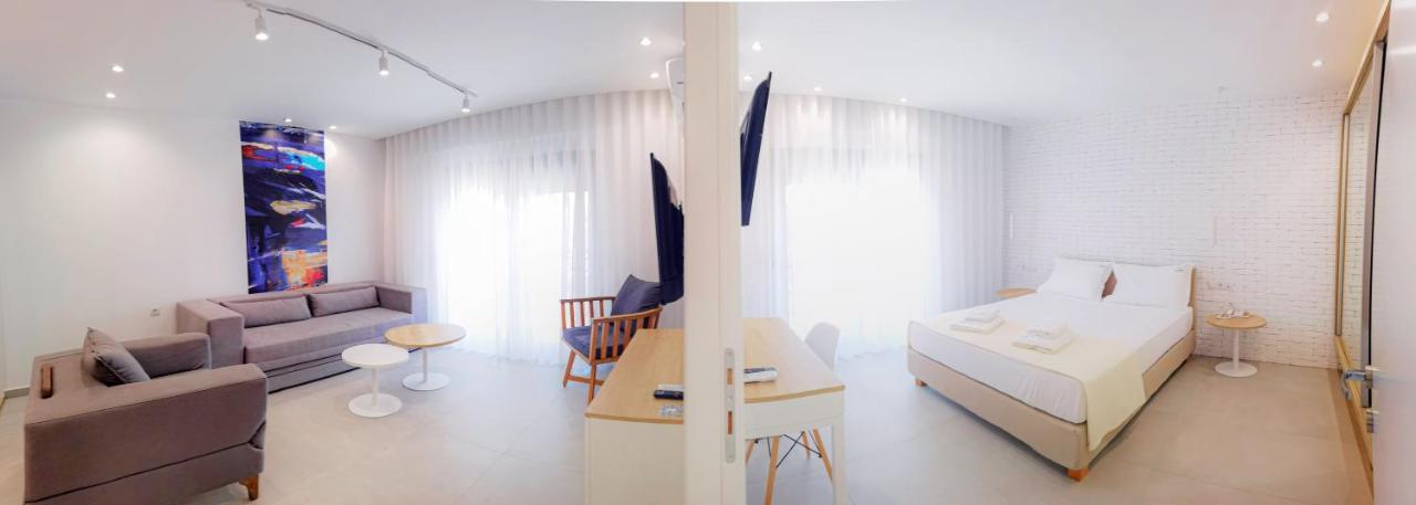 Suite with Garden View