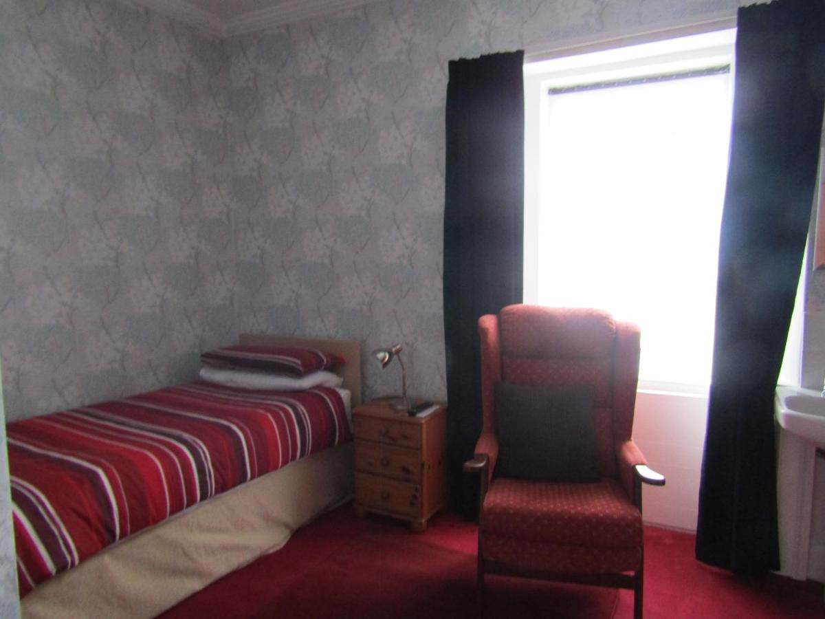 Single Room with Shared Shower and Toilet