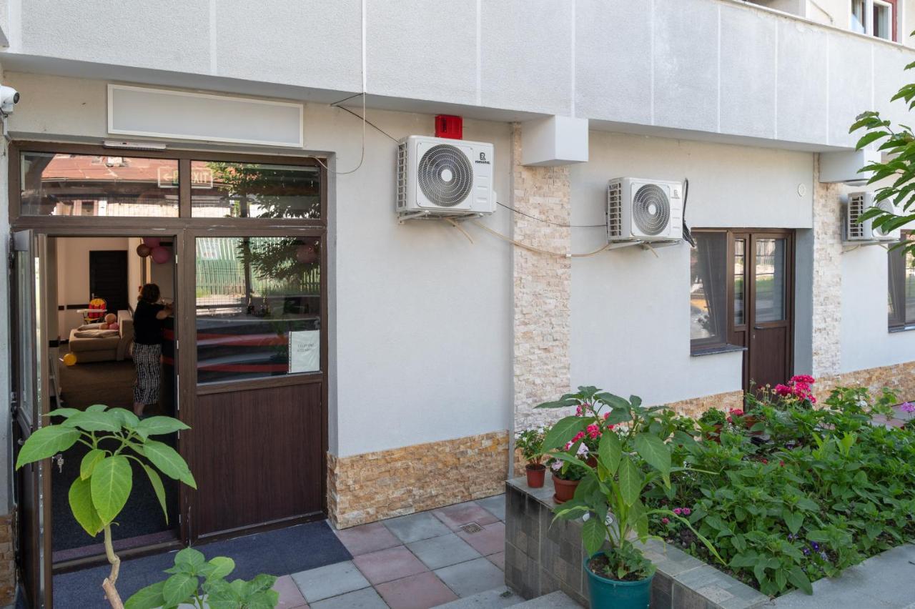 Casa Șapte din Șapte - Bed and Breakfast Curtea de Argeş