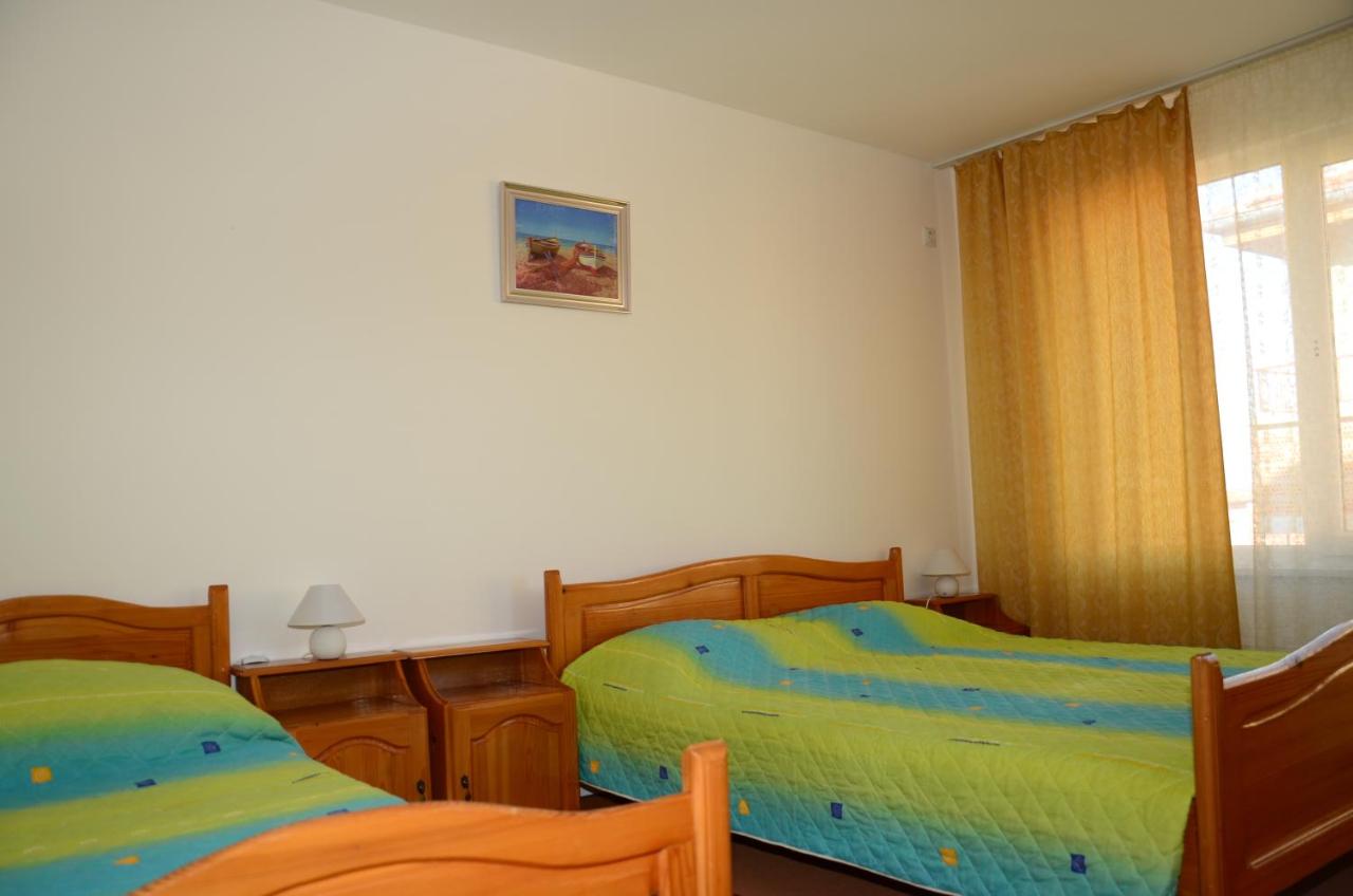 Habitación Familiar Estándar (3 adultos)