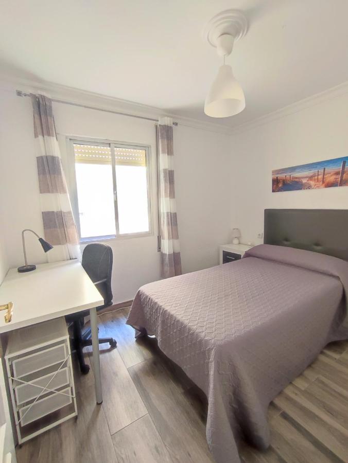 Piso apartamento 3 dormitorios, aire acondicionado - Bed and Breakfast Jerez de la Frontera