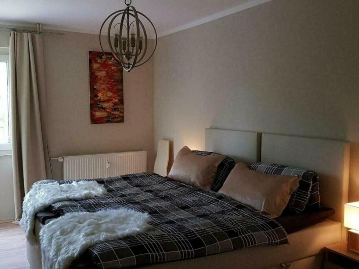 B&B Minden - Wiesenglück Rechtes Weserufer in direkter Nähe zum Krankenhaus - Bed and Breakfast Minden