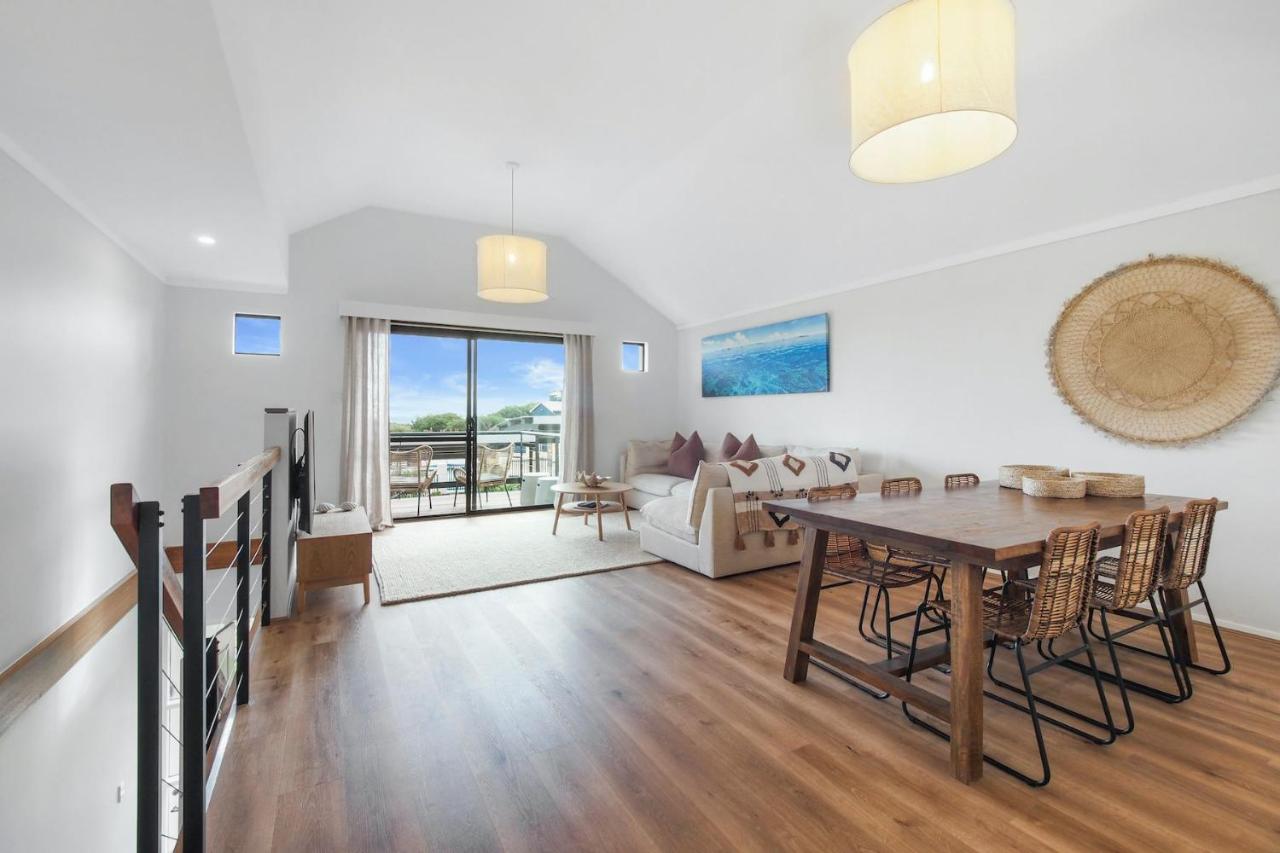 A Stones Throw Gnarabup - B&B