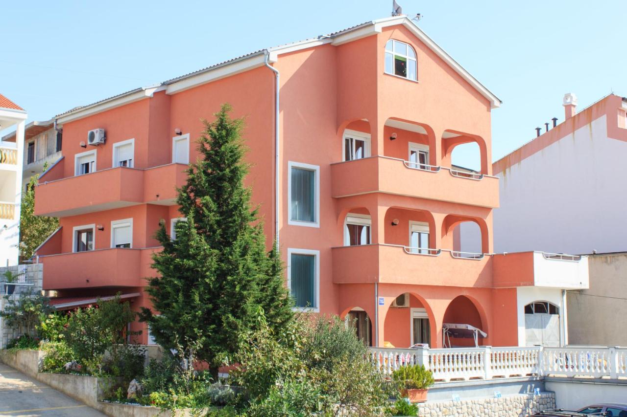 Apartments Mikanović - B&B