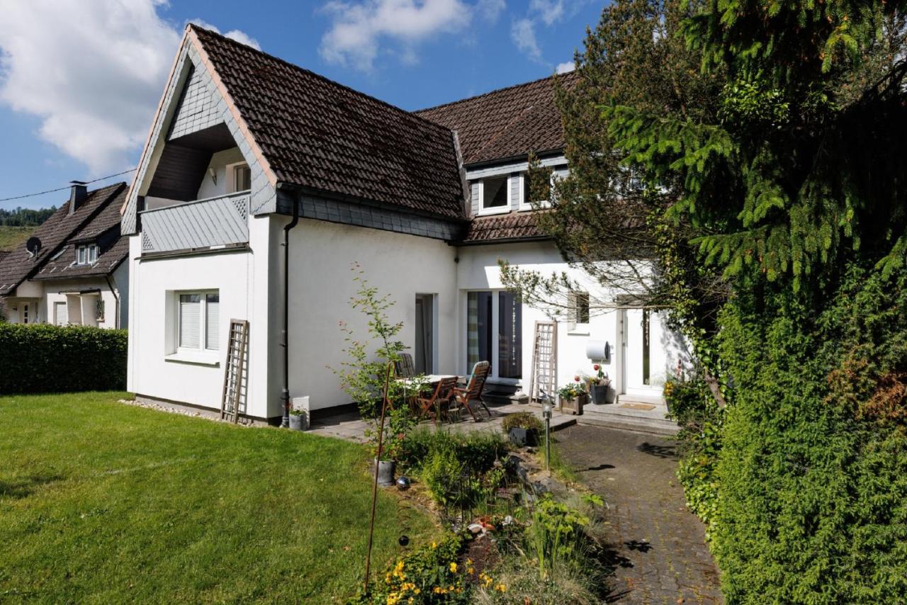 B&B Hilchenbach - Ferienwohnung Roth - Bed and Breakfast Hilchenbach