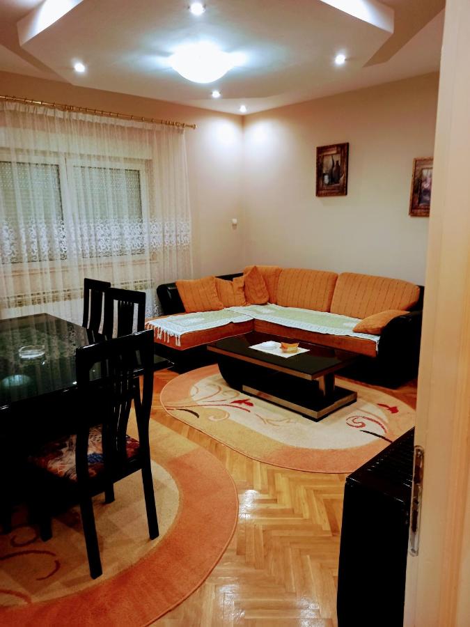 B&B Vršac - Stan na dan J & M - Bed and Breakfast Vršac