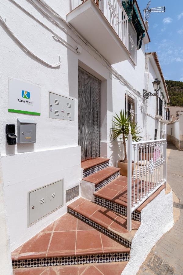 Town house with roof terrace and plunge pool - B&B
