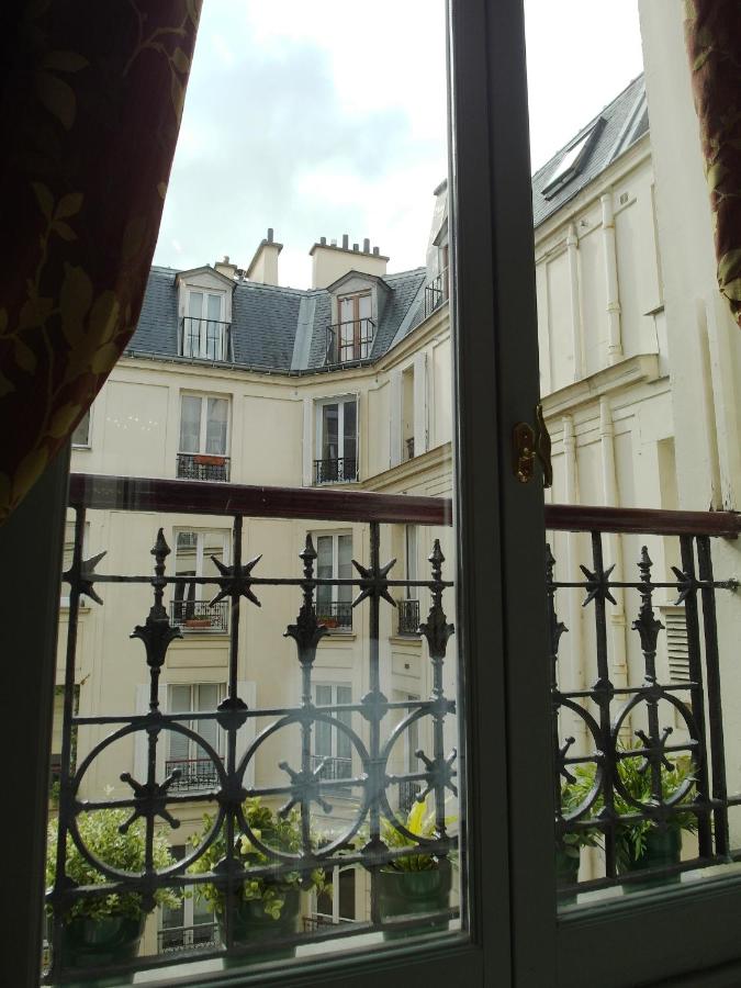 Chambre d hôte : Louvre Elegant Apt Suite - B&B