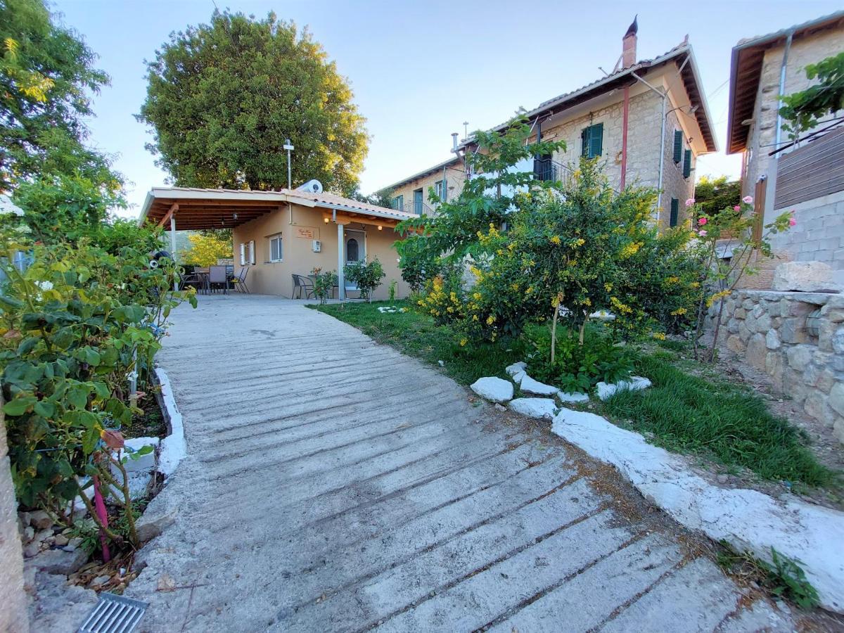 Guest house TSANES - B&B Pinakochori