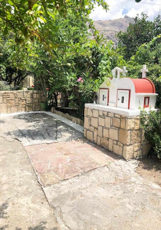 Myrtia - Cretan Guest House - B&B