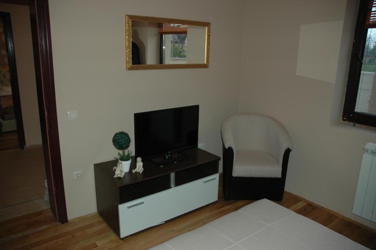 Double Room with Shared Bathroom