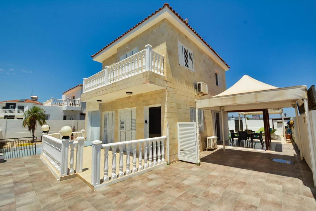 B&B Agia Napa - Villa Kleio - Bed and Breakfast Agia Napa