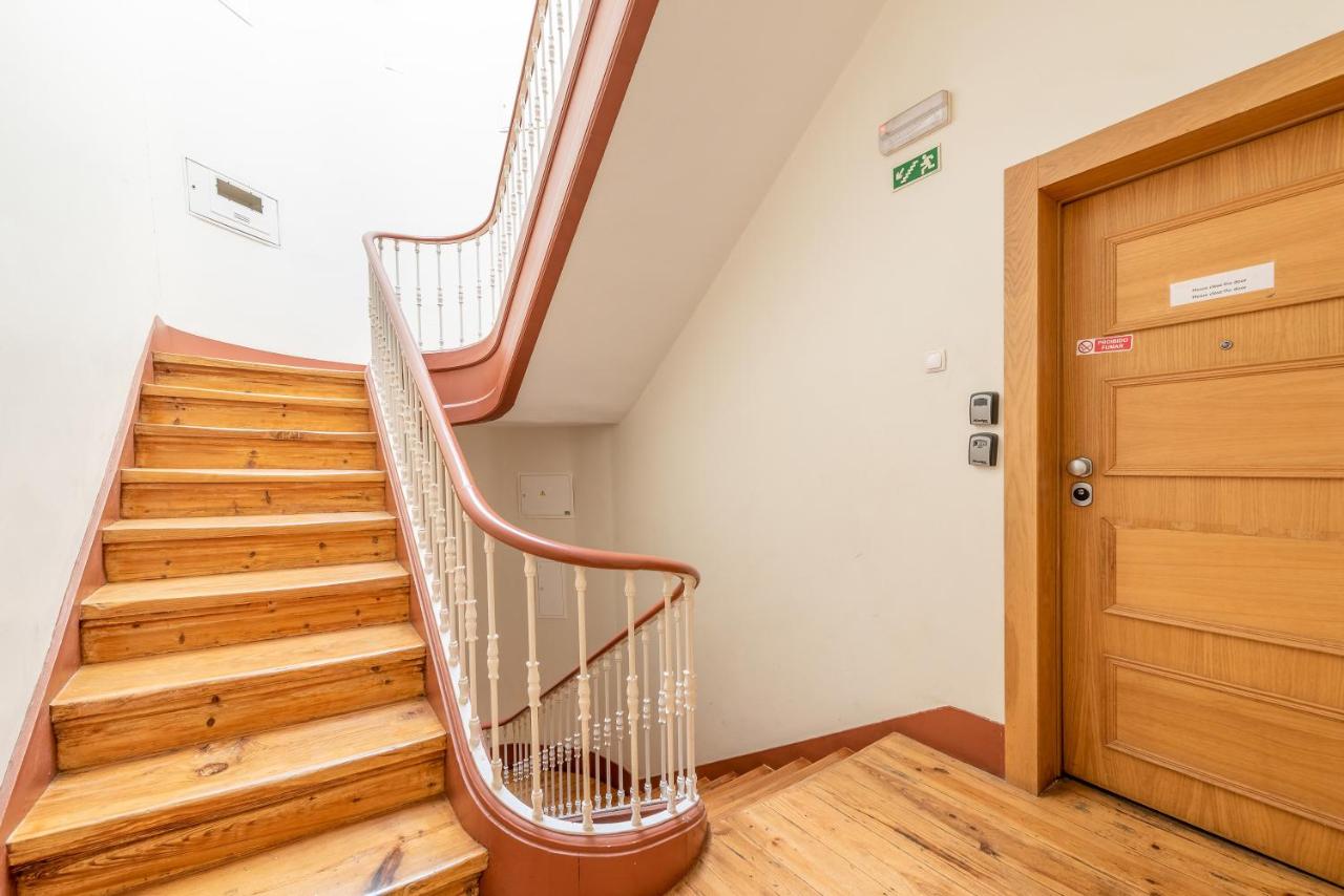 Happy at Chiado - Bed and Breakfast Lissabon