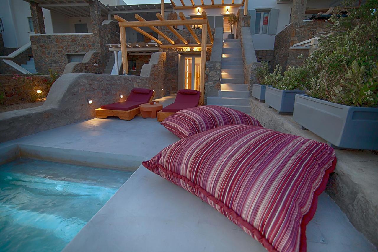 Villa Piccolo Mondo with private pool and sea view - B&B Kalafáti