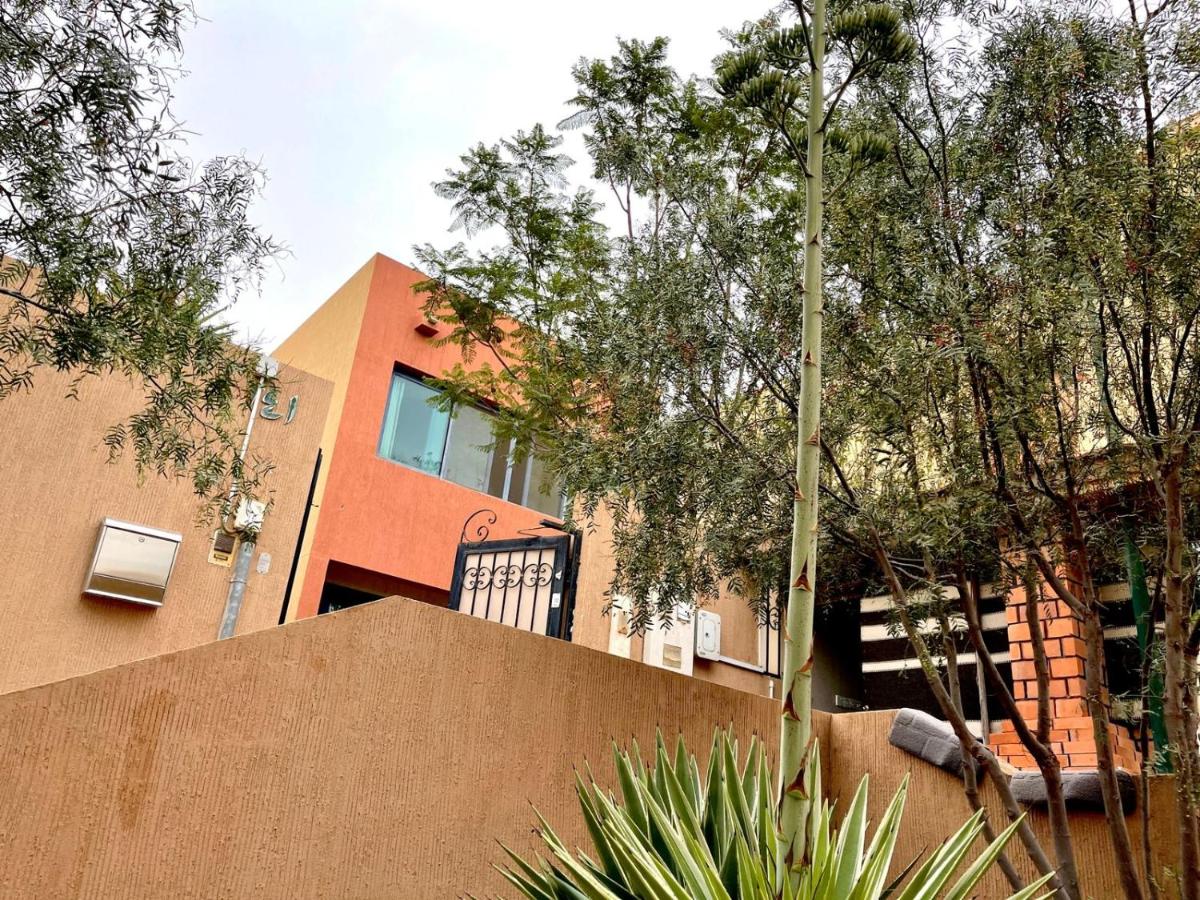 Abha Lake View Villas - 4 Bedrooms & 4 Bathrooms - B&B