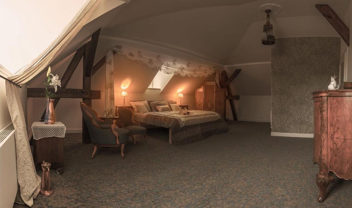 Deluxe Family Suite