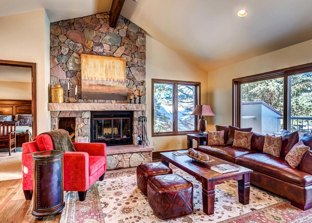 203 Arrowhead Drive - B&B