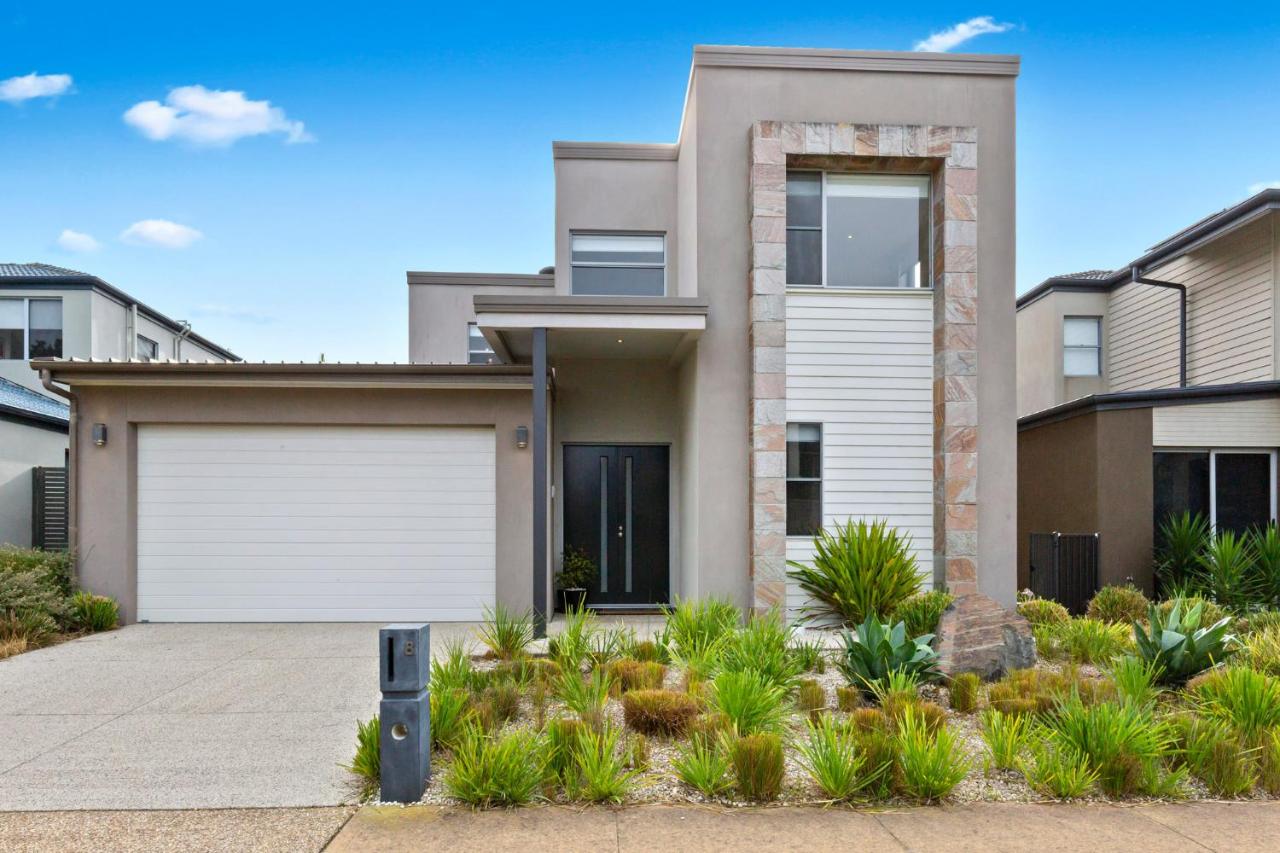 The Cove - Luxury Waterfront Accommodation - Bed and Breakfast