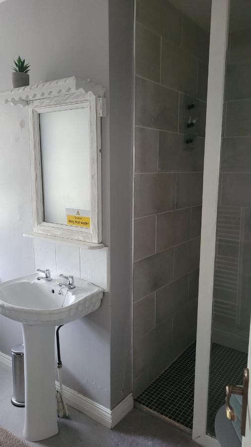 Camera Matrimoniale con Bagno Privato