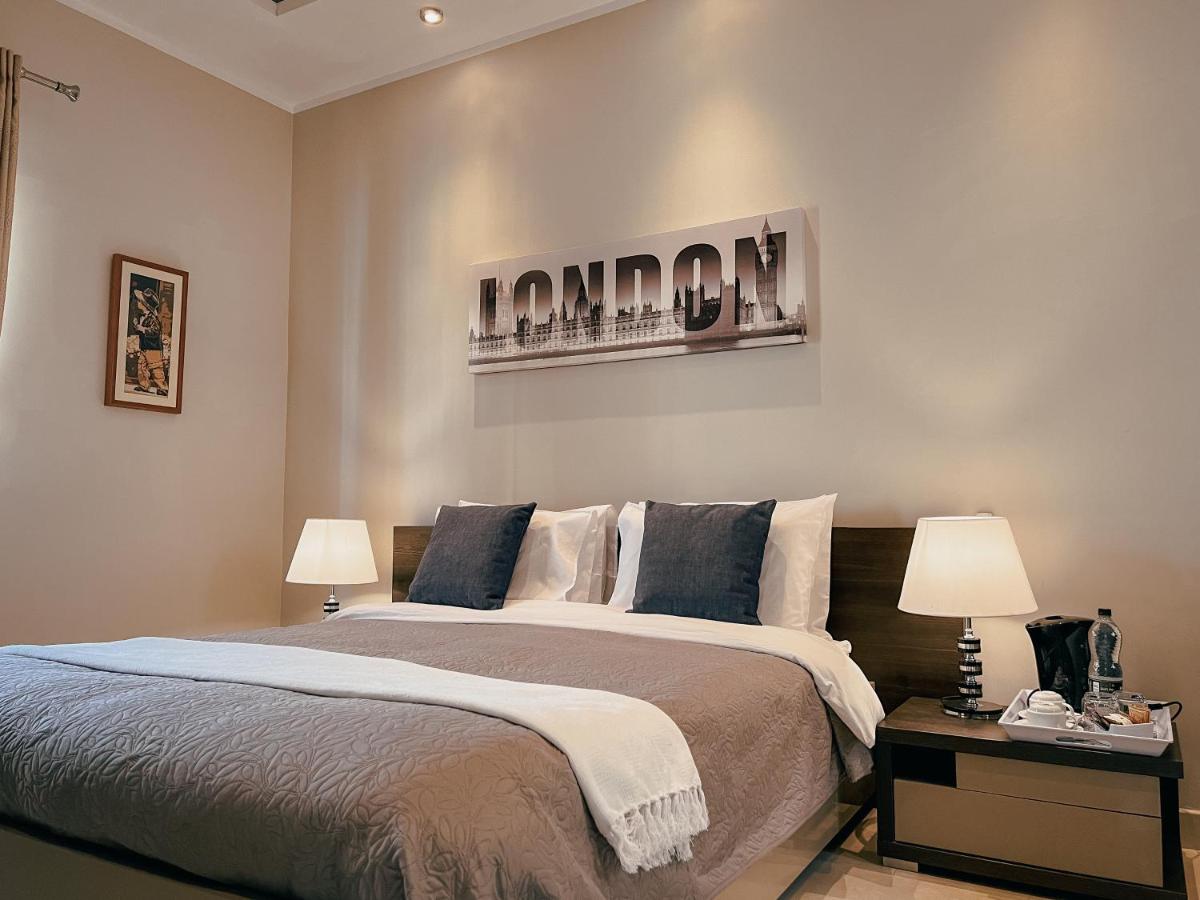 Superior Triple Room