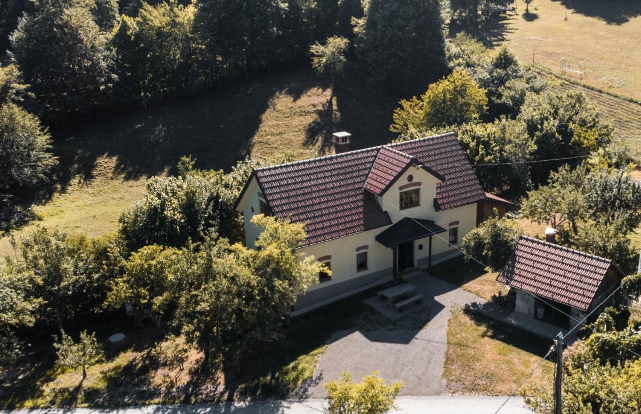 Country House Sveta Ana - B&B Stari Trg pri Ložu