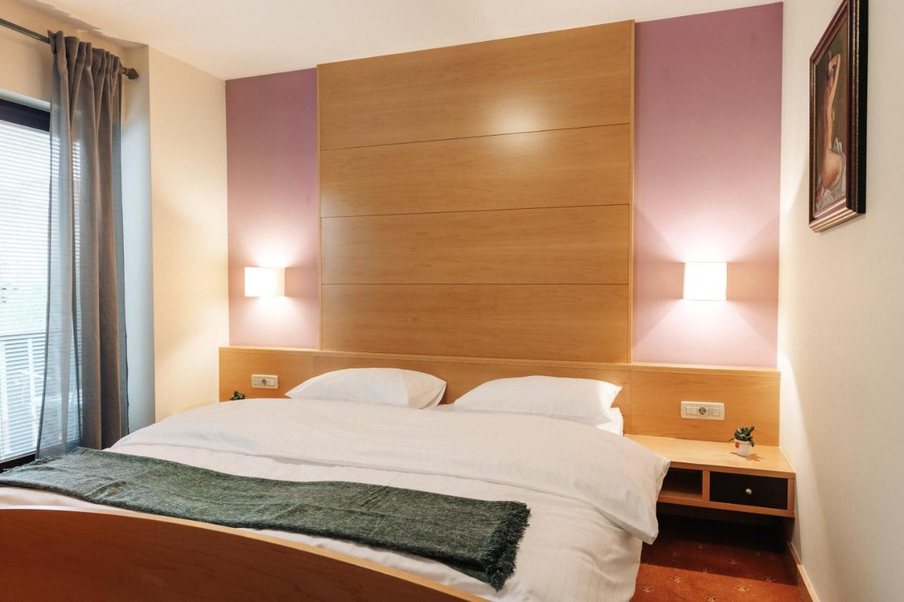 Camera Matrimoniale con Balcone