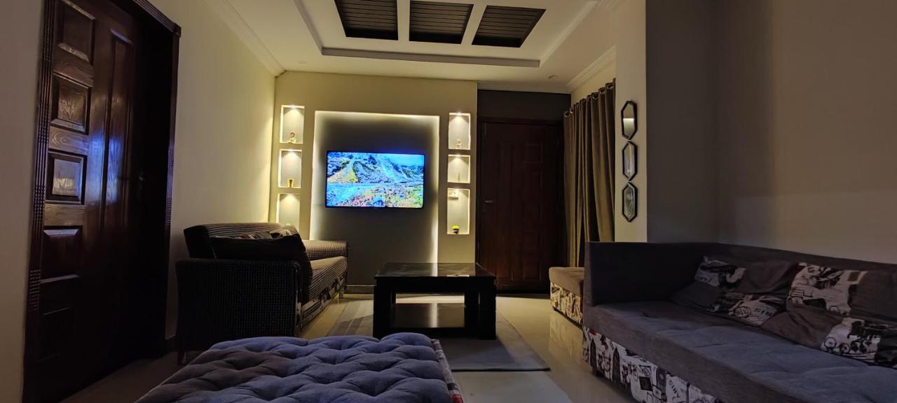 B&B Islamabad - Luxurious Upscale 2Br with backup UPS Acs and wifi - Bed and Breakfast Islamabad