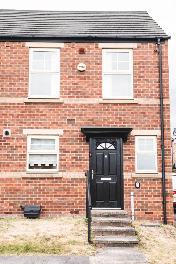 Snapos Apartments - Tudor Close - B&B
