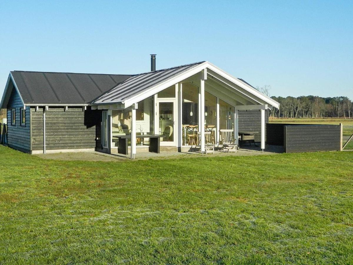 B&B Ålbæk - 6 person holiday home in lb k - Bed and Breakfast Ålbæk