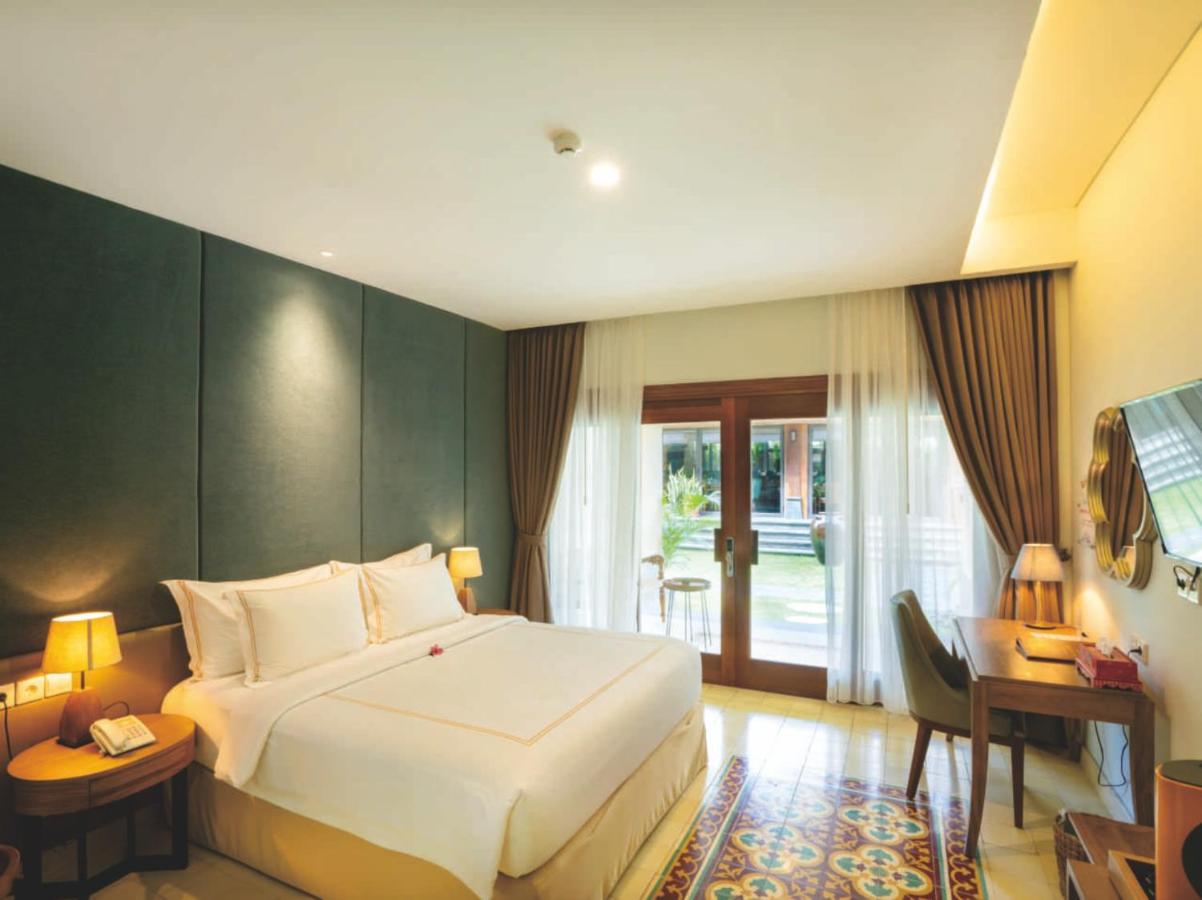 Sima Suite Room 