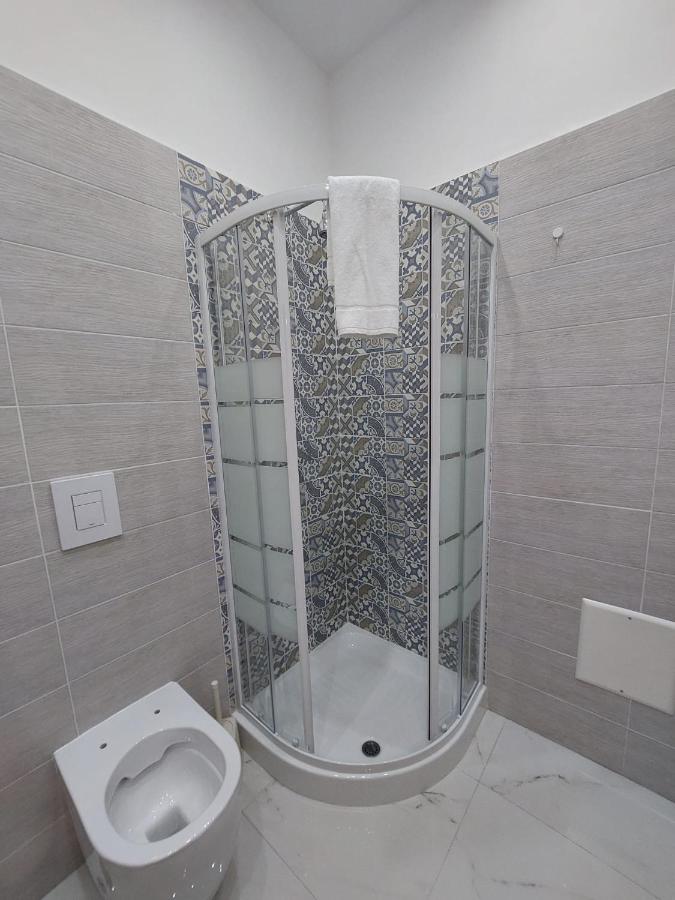 Camera Matrimoniale con Bagno Privato