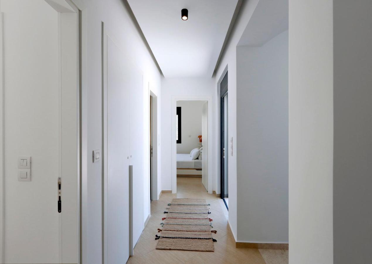 Villa Aires - Bed and Breakfast Vrachási