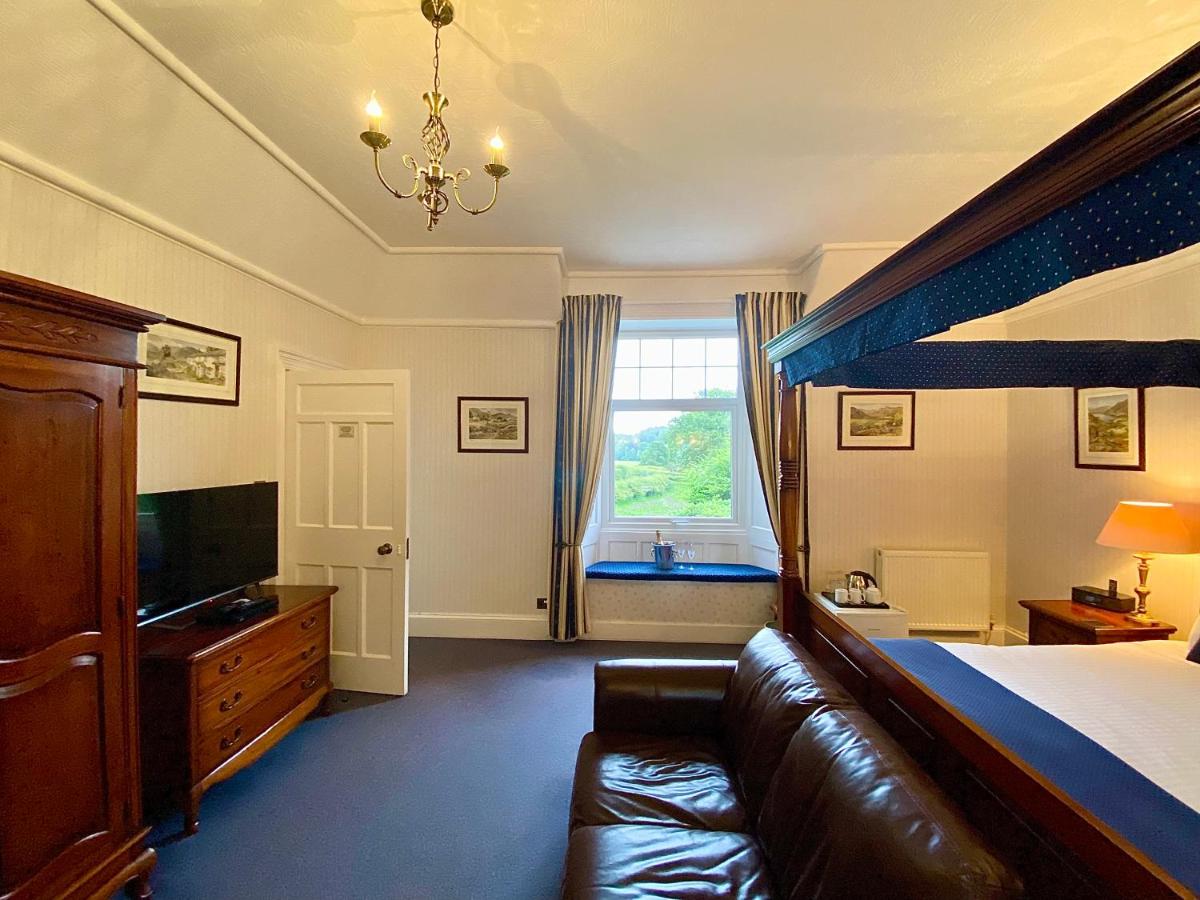 Premier with Mountain View Room 1