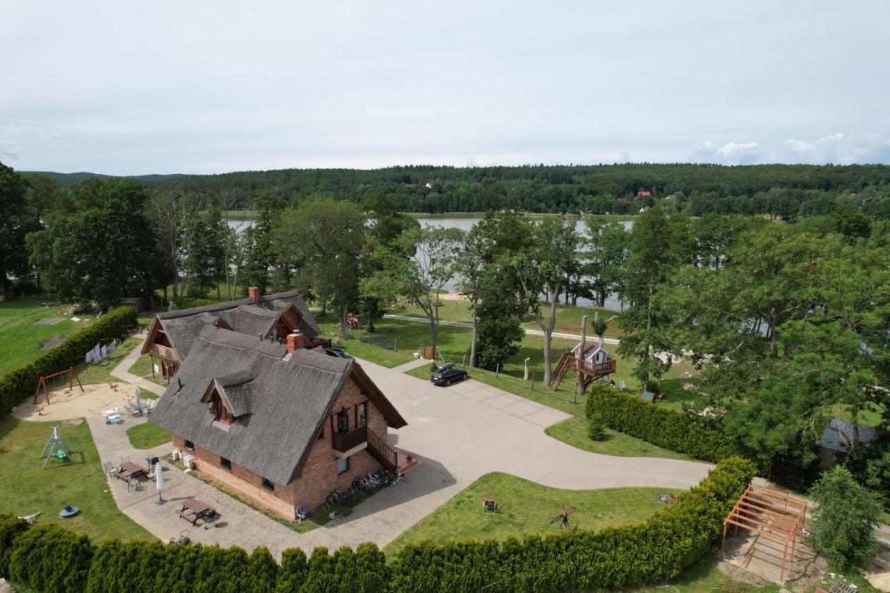 Zakatek Mala-apartamenty nad jeziorem - B&B Kołczewo