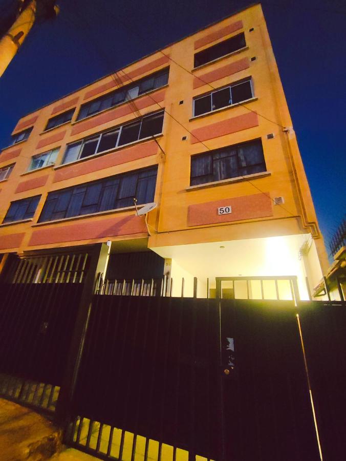 Zona Sur - Lindo Monoambiente en la Meseta de Achumani - URBEANDINA - B&B