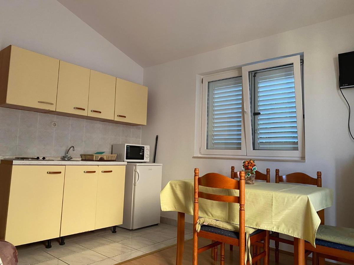 Mirta - Ferienwohnung Gradac