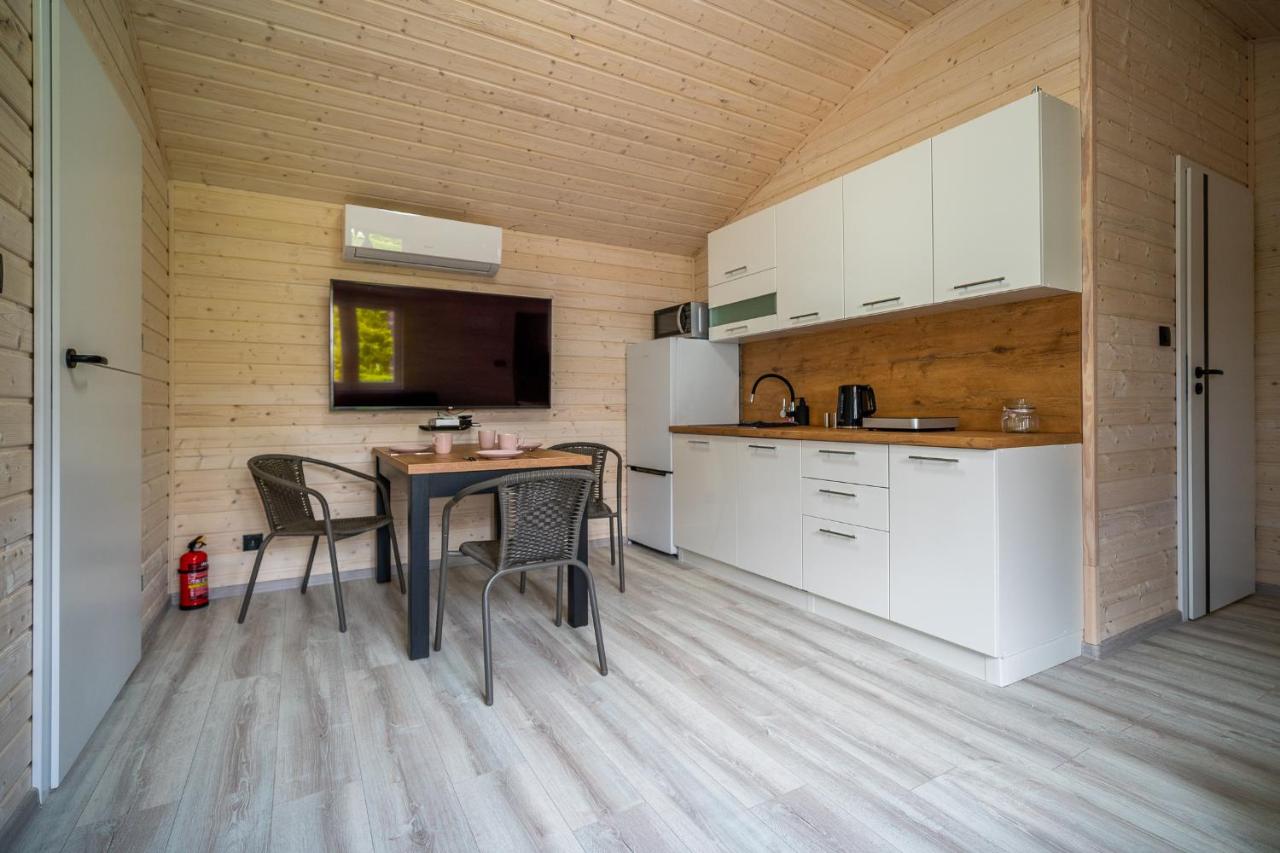 Domki Letniskowe Zacisze Łeba - B&B