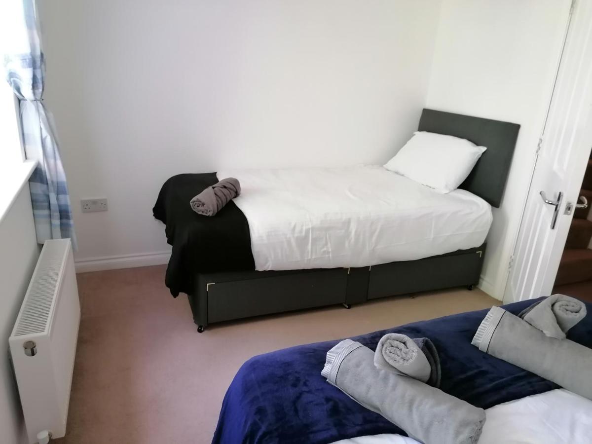 Deluxe Double Room (2 Adults + 1 Child)