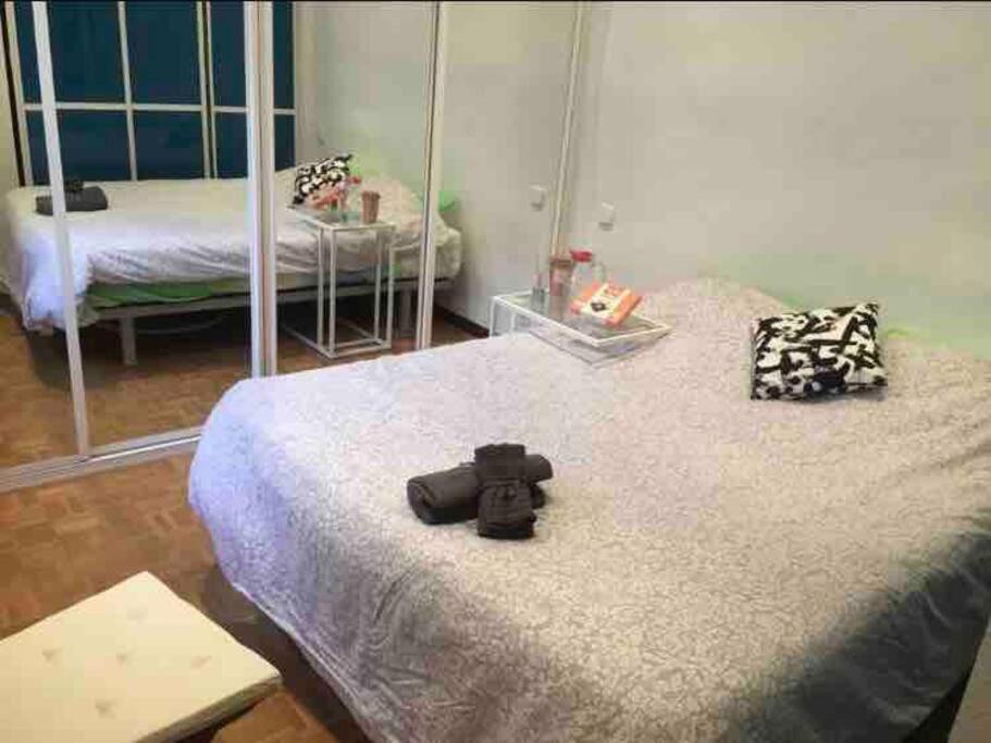 B-3 Habitación Privada con Baño Privado & Kitchenette - B&B Madrid