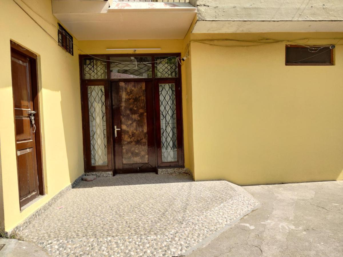 EARTH 3BHK By Wabi Sabi Stays - B&B Mussoorie