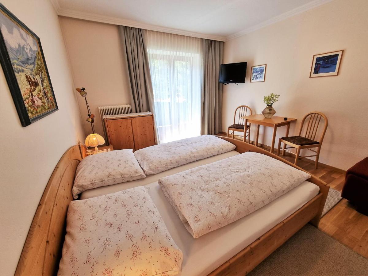 Doppelzimmer mit Balkon